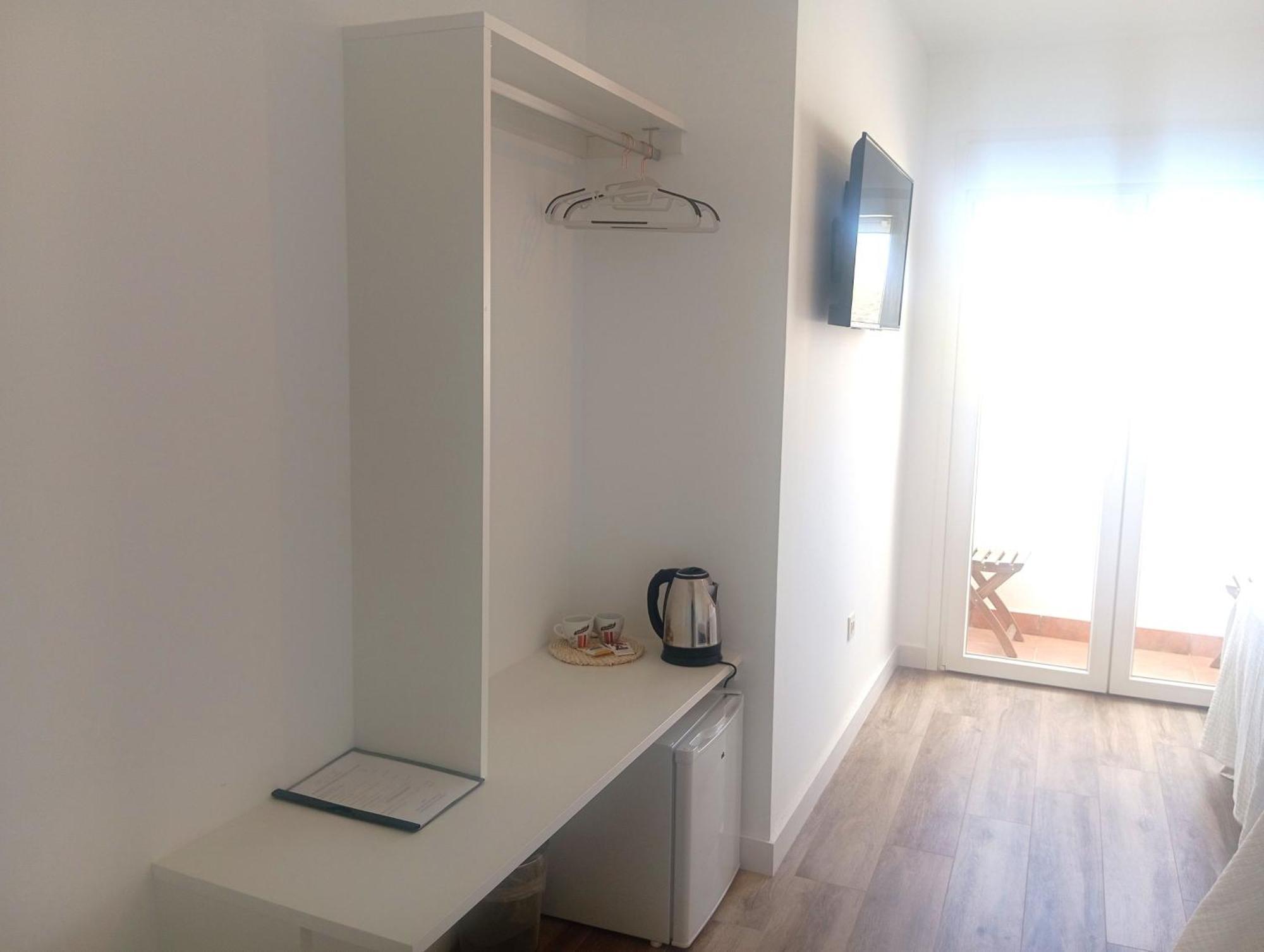 Hostal Casa Emilio Almeria Luaran gambar