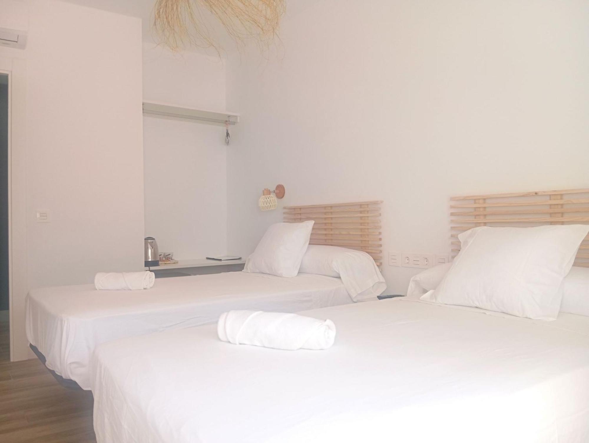 Hostal Casa Emilio Almeria Luaran gambar