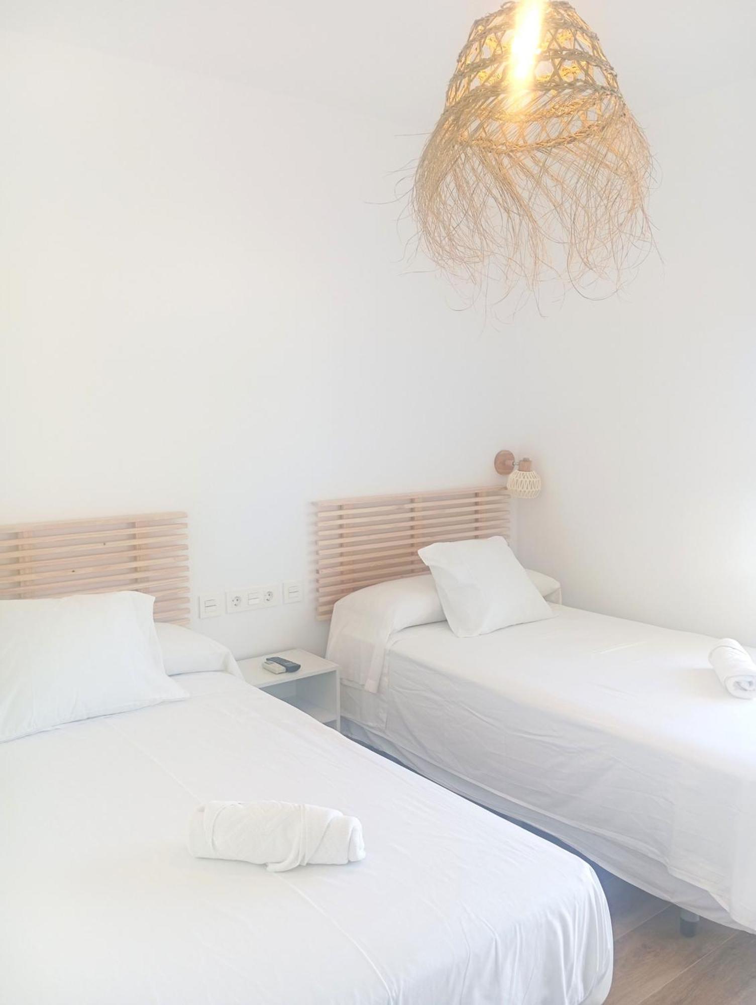 Hostal Casa Emilio Almeria Luaran gambar