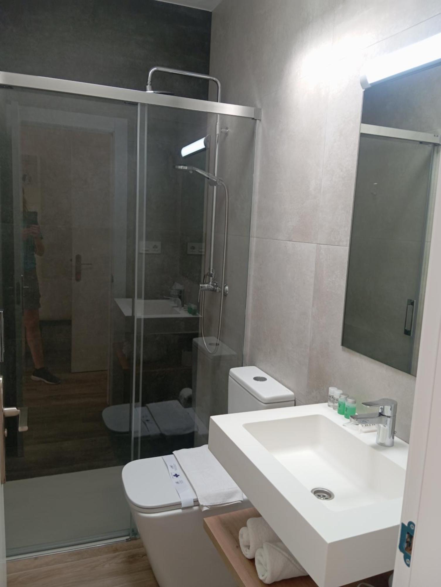 Hostal Casa Emilio Almeria Luaran gambar