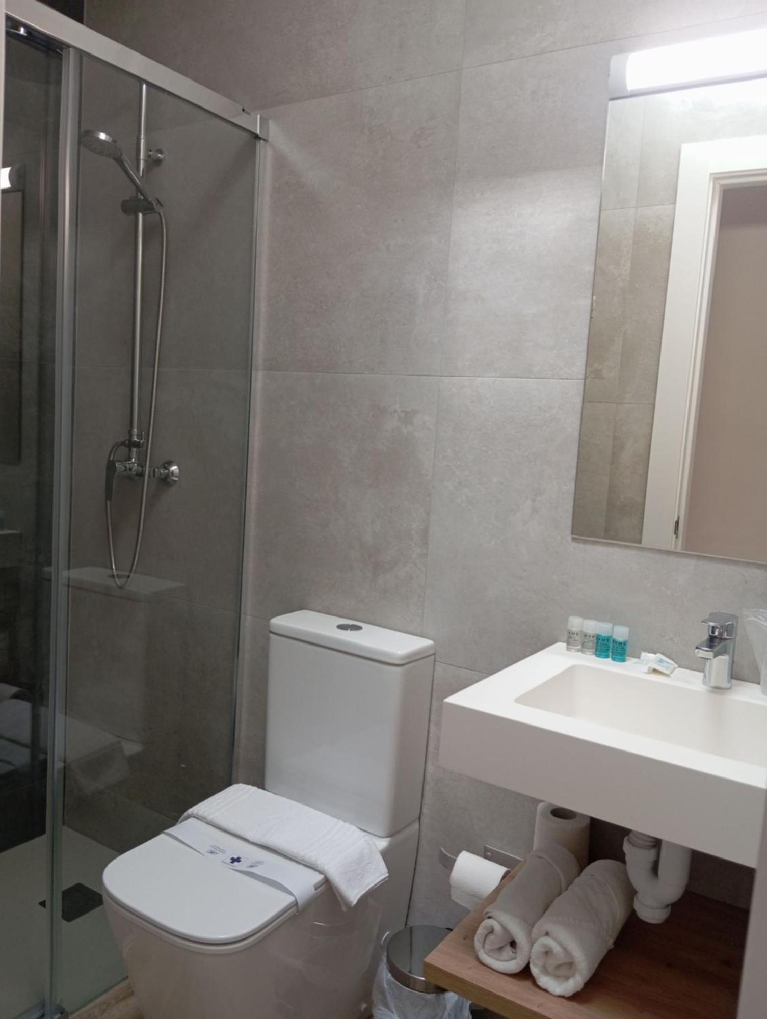 Hostal Casa Emilio Almeria Luaran gambar