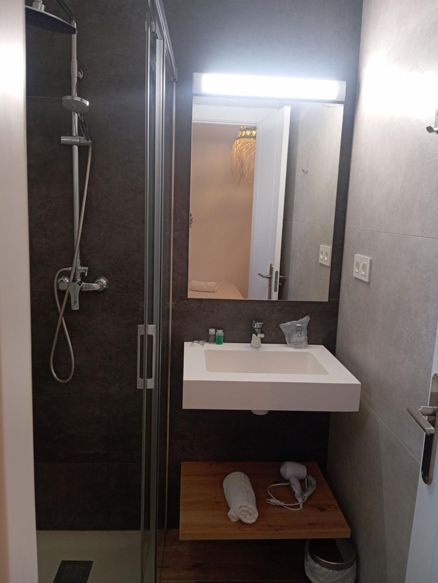 Hostal Casa Emilio Almeria Luaran gambar